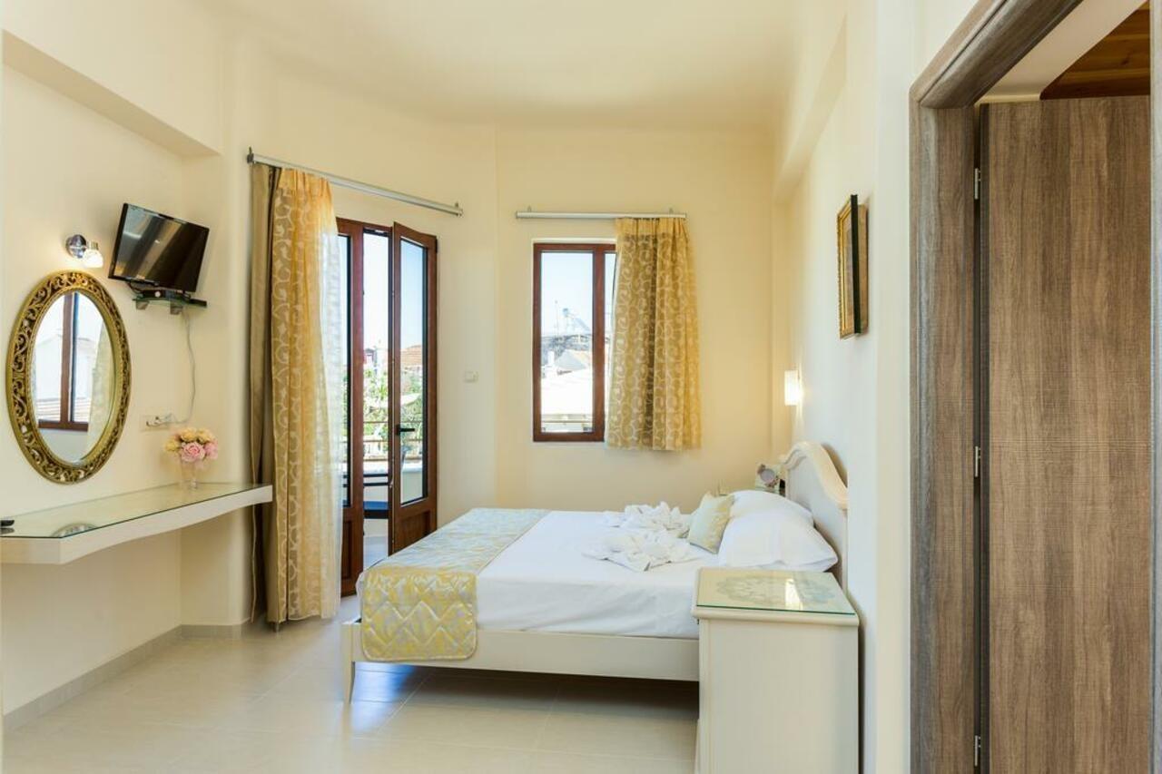 Polyxenia Suites Rethymno Eksteriør bilde