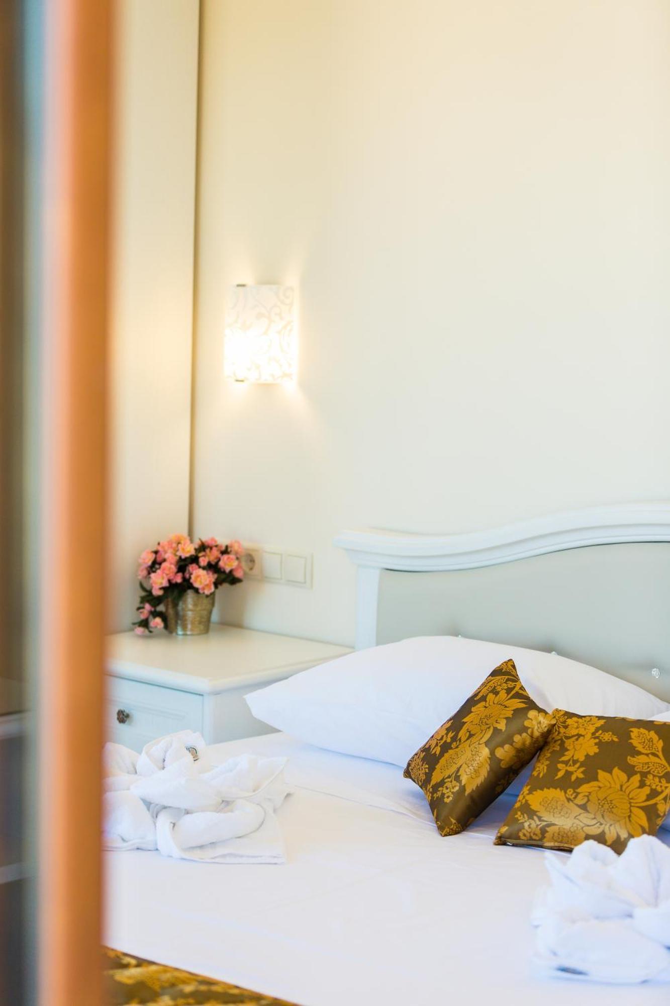 Polyxenia Suites Rethymno Eksteriør bilde