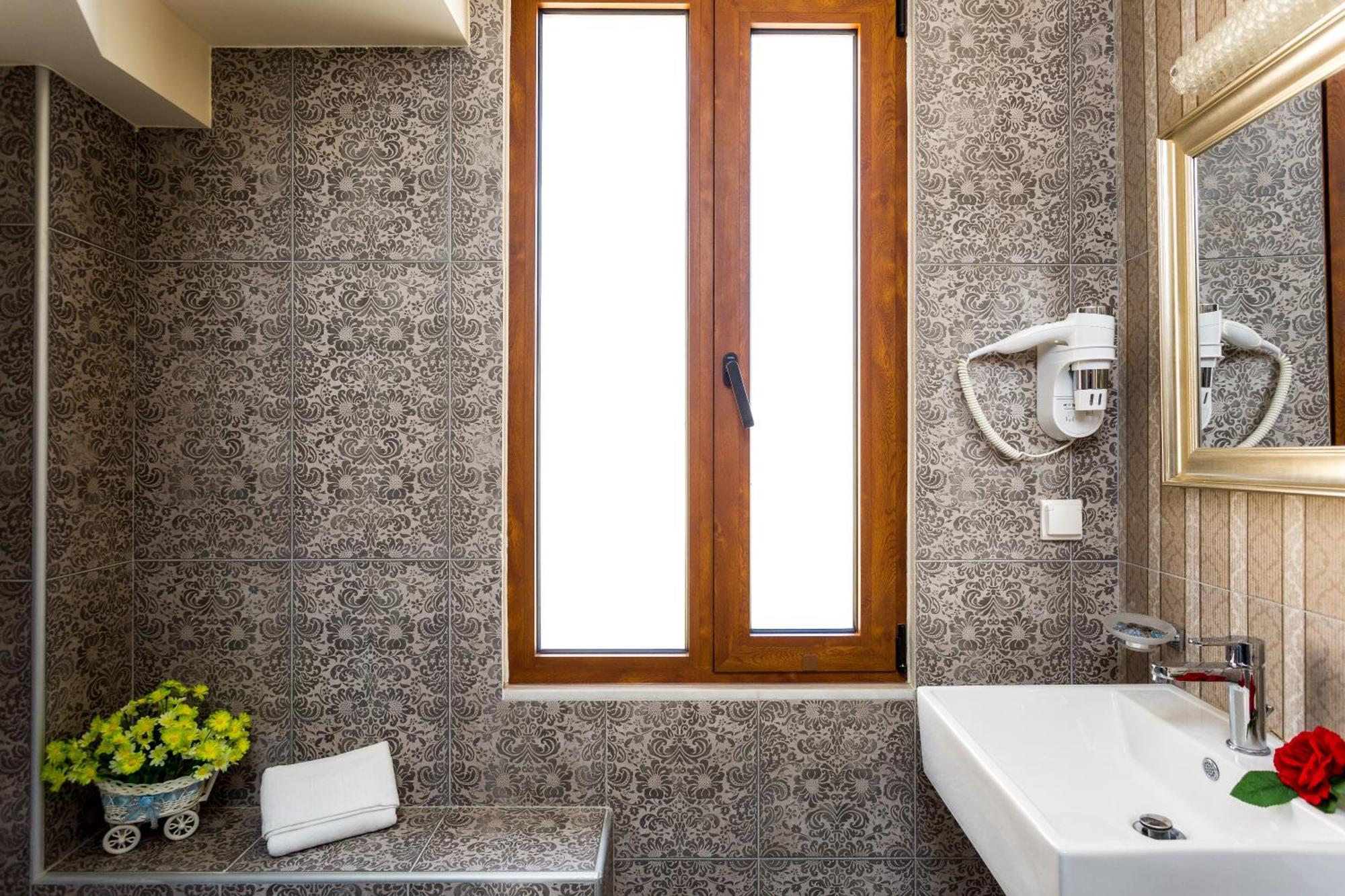 Polyxenia Suites Rethymno Eksteriør bilde